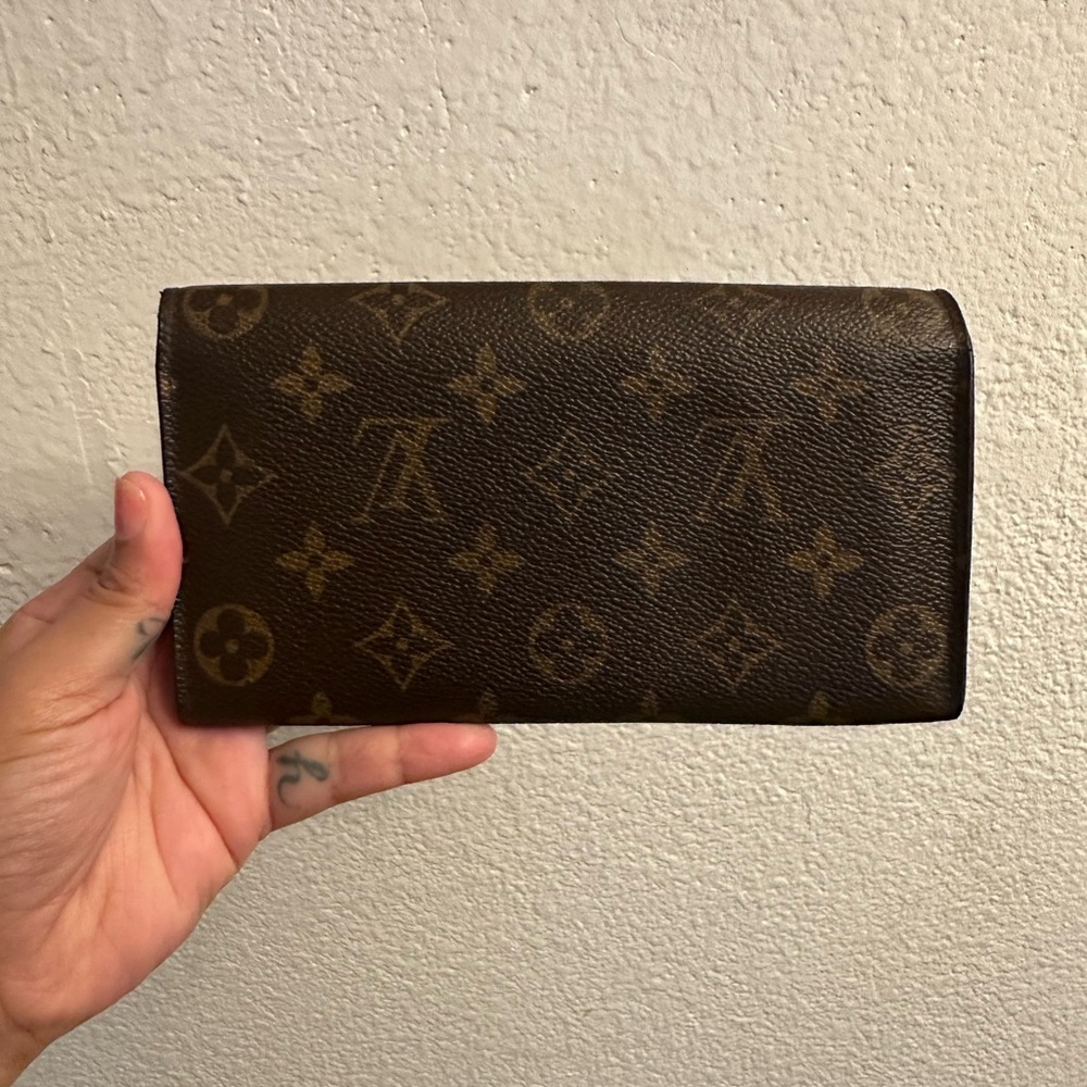 Louis Vuitton Monogram Wallet - Picture 2 of 10